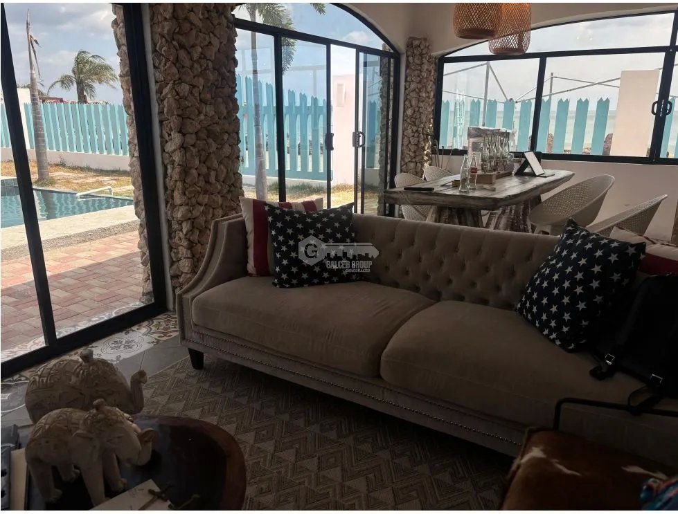 Single Family House for sale in Coronado