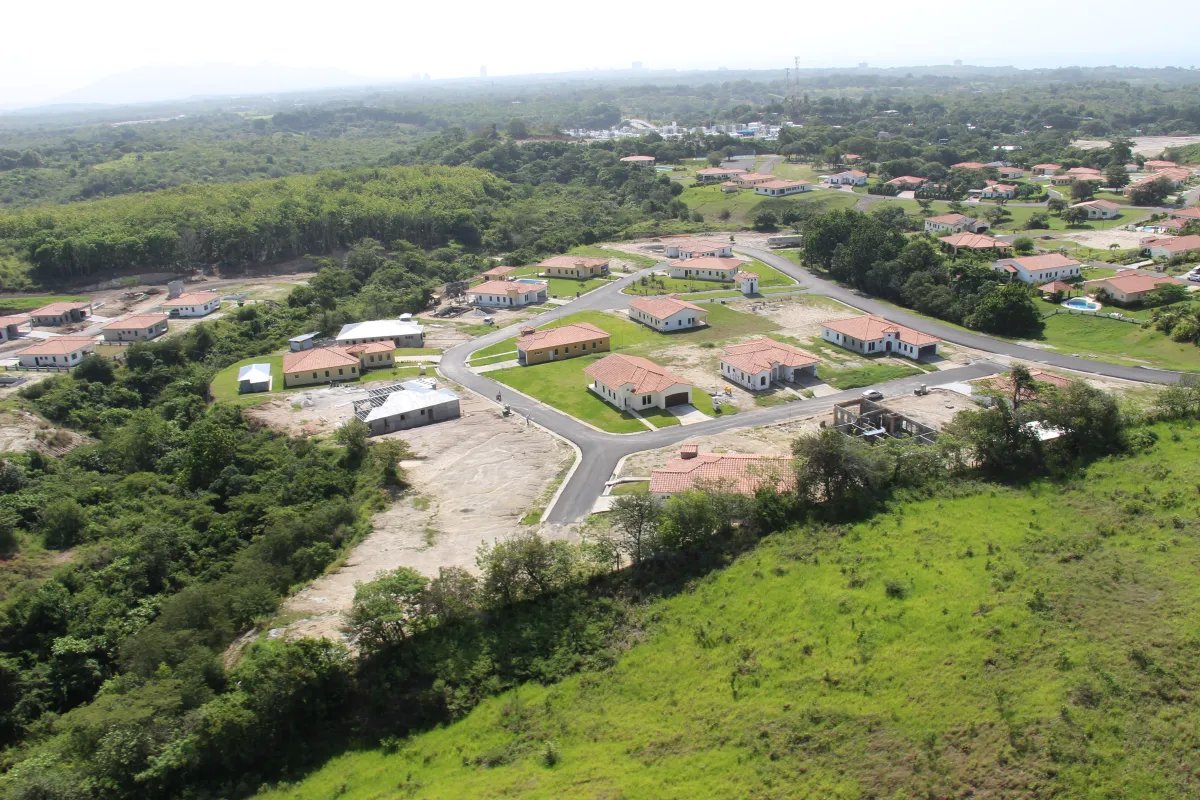 Country and Beach House for Sale in Hacienda Pacífica, San Carlos