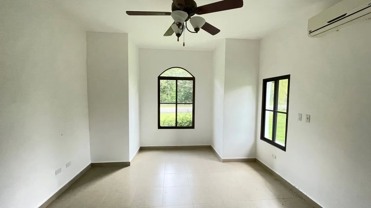 Venta de Casa de Campo y Playa en Hacienda Pacífica, San Carlos