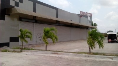 20431 - La Chorrera - commercials