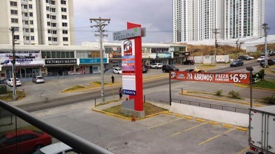 22026 - Condado del rey - commercials - green park