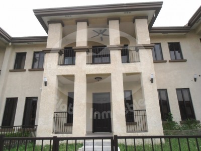 30395 - Clayton - casas - embassy club