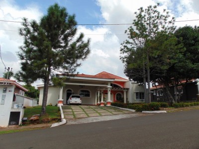 32983 - Arraiján - casas - the hilltop