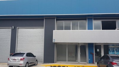 38514 - Via tocumen - commercials