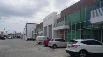 42614 - Tocumen - commercials