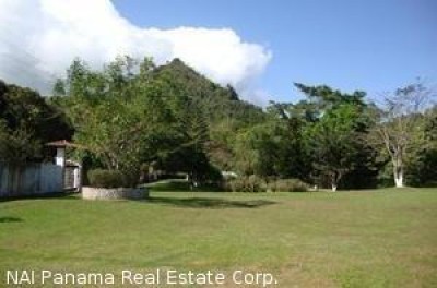 4390 - El valle de anton - lotes