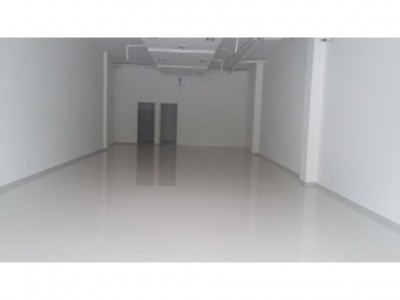 63361 - Via porras - locales