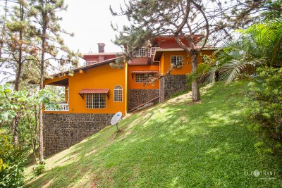 64181 - Tocumen - casas - altos de cerro azul
