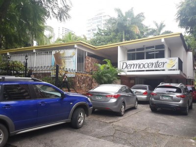 64900 - El cangrejo - locales