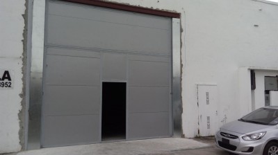 70229 - Parque lefevre - commercials