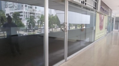 72668 - Costa del este - locales