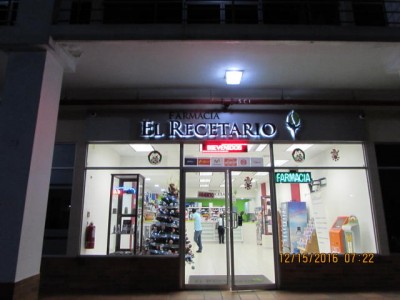 74269 - Brisas del golf - commercials