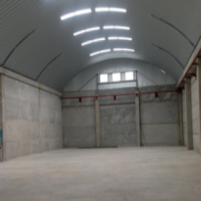 75738 - Via cincuentenario - locales