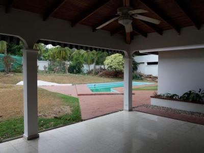 78184 - Altos del golf - properties