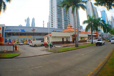 81165 - Costa del este - locales