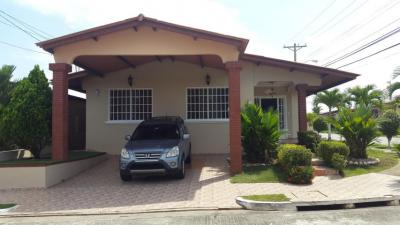 90673 - Brisas del golf - houses